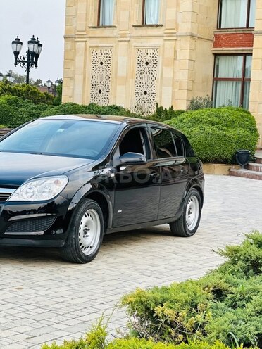 Opel Astra 2009, 215,000 km - 1.4 l - Bakı
