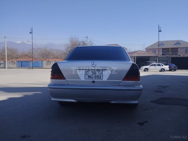 Mercedes C 230 1998, 280,913 km - 2.3 л - İsmayıllı