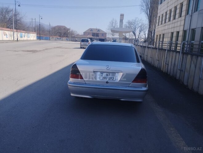 Mercedes C 230 1998, 280,913 km - 2.3 л - İsmayıllı