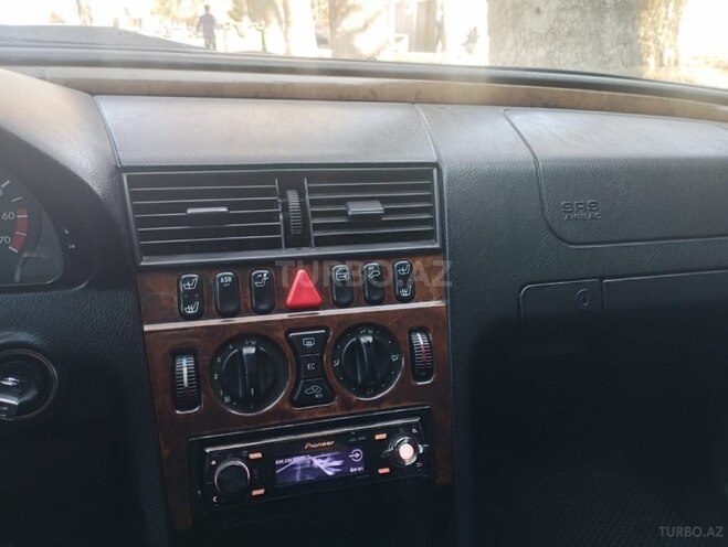 Mercedes C 230 1998, 280,913 km - 2.3 л - İsmayıllı