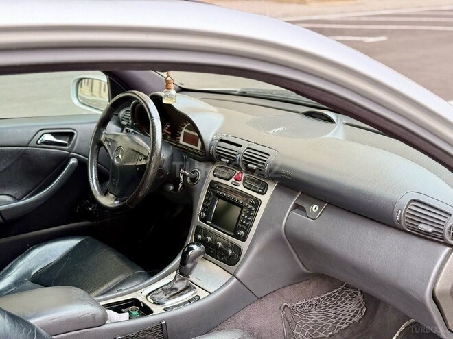 Mercedes C 200 2001, 280,000 km - 2.0 л - Sumqayıt