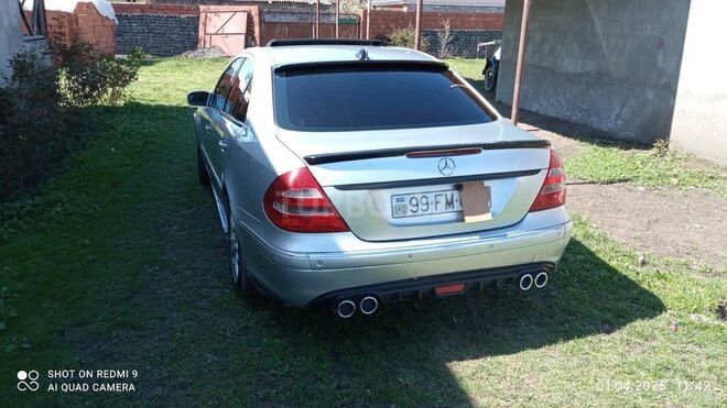 Mercedes E 220 d 2004, 414,000 km - 2.2 л - Zaqatala