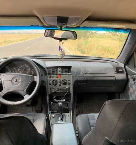 Mercedes C 200 1995, 100,000 km - 2.0 л - Horadiz