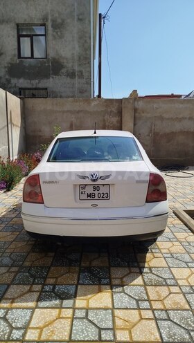 Volkswagen Passat 2000, 300,000 km - 1.8 l - Bakı