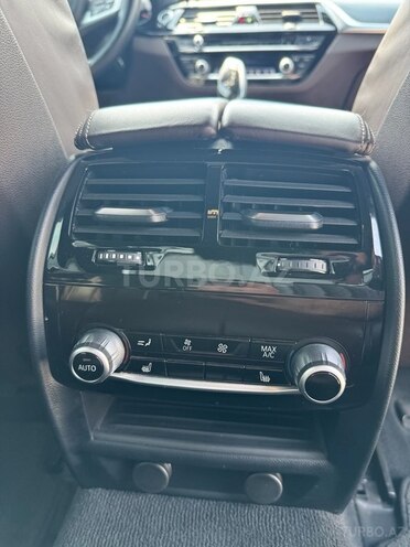 BMW 520 2018, 177,000 km - 2.0 l - Bakı