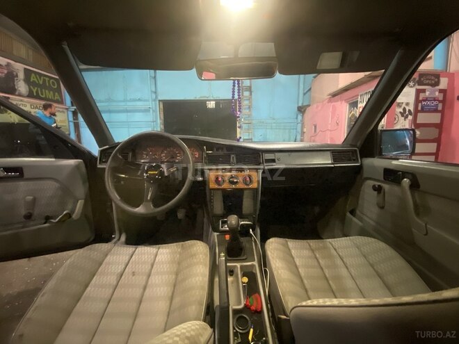 Mercedes 190 1990, 123,456 km - 2.0 l - Sumqayıt