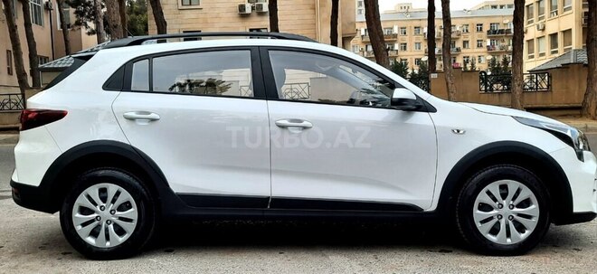 Kia Rio X-Line 2022, 10,900 km - 1.6 л - Bakı