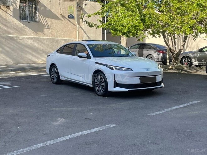 Changan Qiyuan A05 2024, 23,000 km - 1.5 l - Bakı