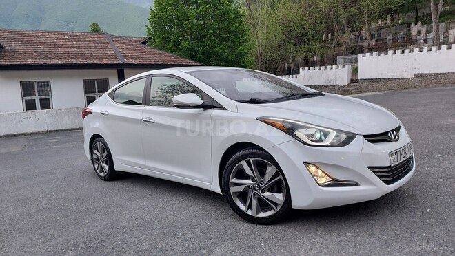 Hyundai Elantra 2015, 128,000 km - 1.8 л - Şəki