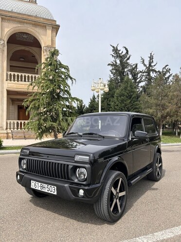 LADA (VAZ) Niva 2013, 200,000 km - 1.7 л - Ucar