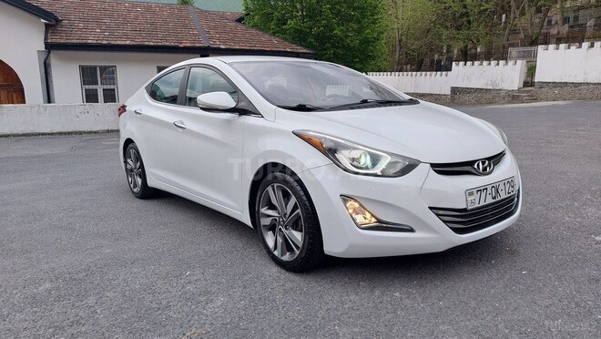 Hyundai Elantra 2015, 128,000 km - 1.8 л - Şəki