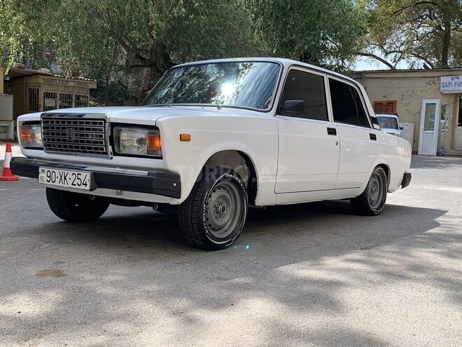 LADA (VAZ) 2107 2007, 52,360 km - 1.6 л - Şabran