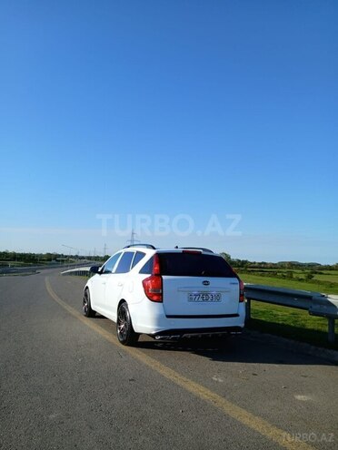 Kia Ceed 2011, 250,000 km - 1.6 l - Astara
