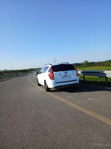 Kia Ceed 2011, 250,000 km - 1.6 l - Astara