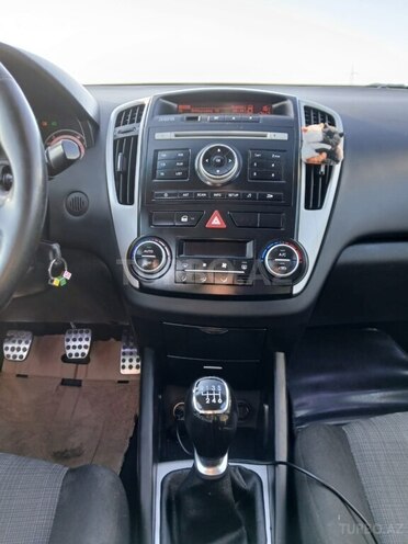 Kia Ceed 2011, 250,000 km - 1.6 l - Astara