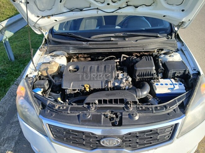 Kia Ceed 2011, 250,000 km - 1.6 l - Astara