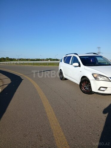 Kia Ceed 2011, 250,000 km - 1.6 l - Astara