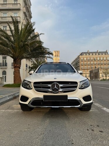 Mercedes GLC 250 4MATIC 2017, 95,000 km - 2.0 l - Bakı