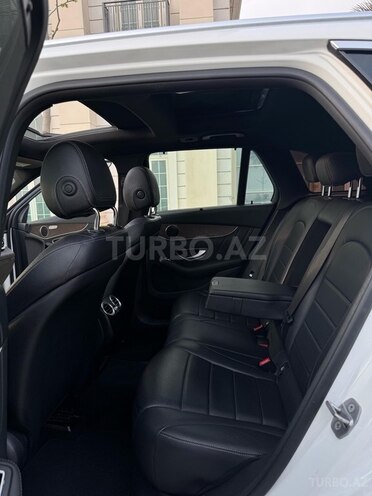 Mercedes GLC 250 4MATIC 2017, 95,000 km - 2.0 l - Bakı