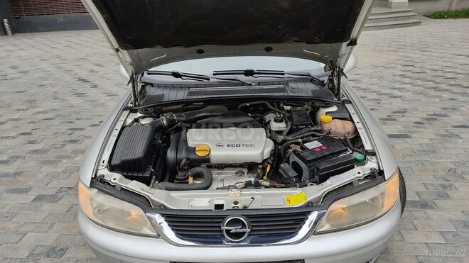 Opel Vectra 1999, 327,211 km - 1.8 l - Sumqayıt