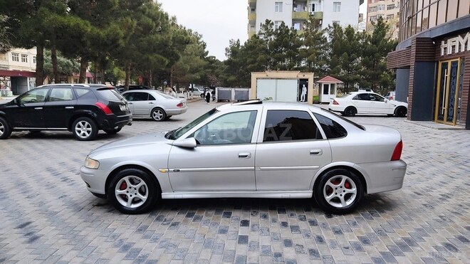 Opel Vectra 1999, 327,211 km - 1.8 l - Sumqayıt