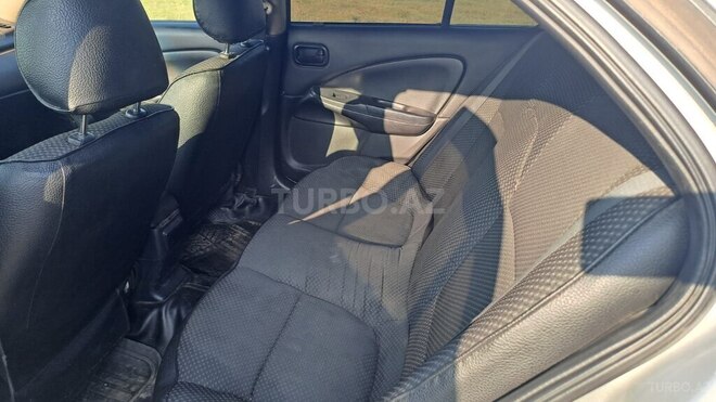 Nissan Sunny 2003, 400,000 km - 1.3 l - Masallı