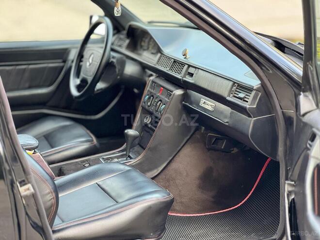 Mercedes E 220 1995, 227,000 km - 2.2 l - Sumqayıt