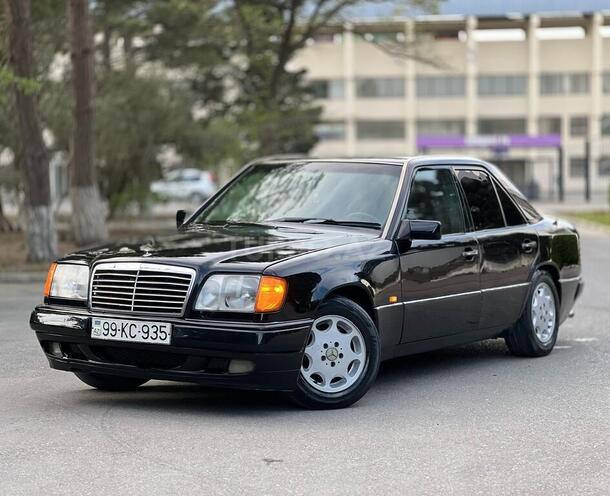 Mercedes E 220 1995, 227,000 km - 2.2 l - Sumqayıt