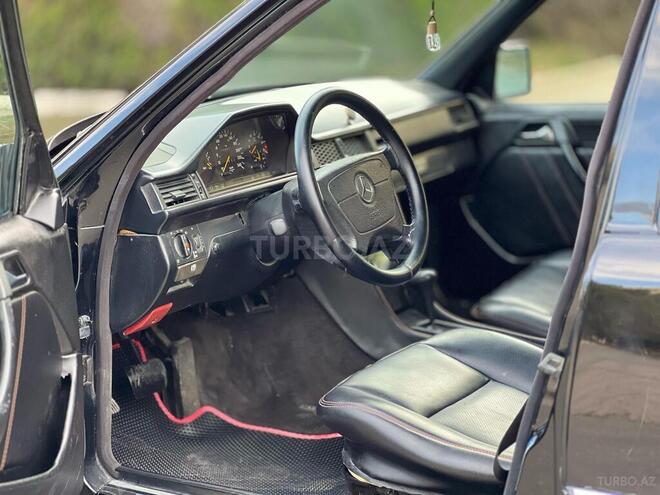 Mercedes E 220 1995, 227,000 km - 2.2 l - Sumqayıt