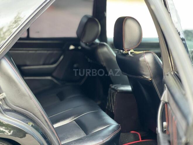 Mercedes E 220 1995, 227,000 km - 2.2 l - Sumqayıt