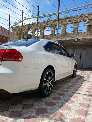 Volkswagen Passat 2014, 333,134 km - 2.5 л - Bakı