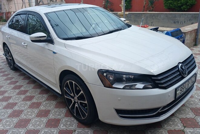 Volkswagen Passat 2014, 333,134 km - 2.5 л - Bakı