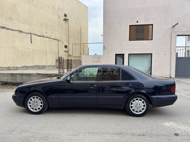 Mercedes E 220 d 2002, 390,000 km - 2.2 л - Bakı