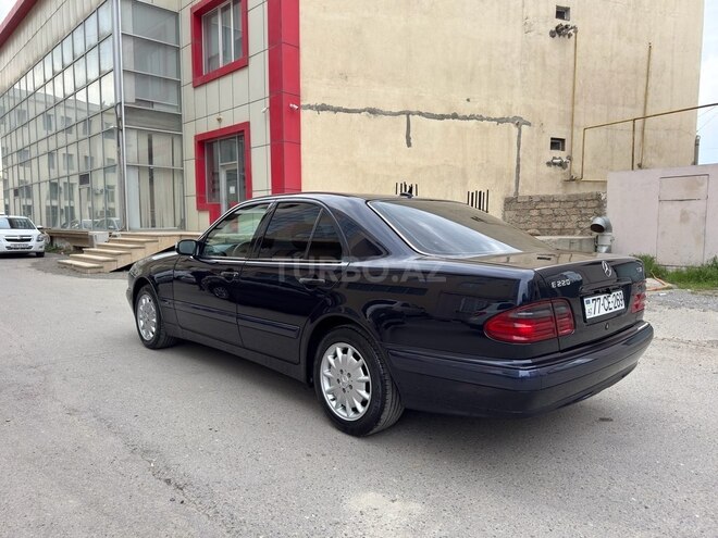 Mercedes E 220 d 2002, 390,000 km - 2.2 л - Bakı