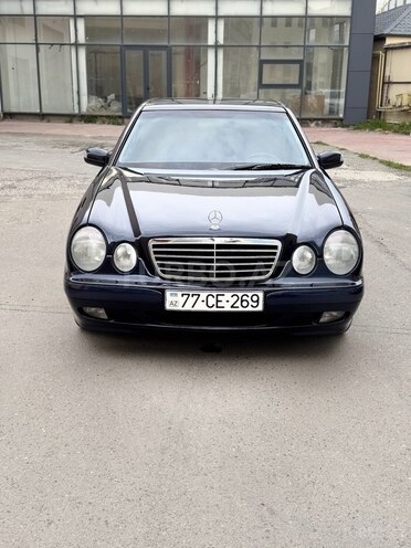Mercedes E 220 d 2002, 390,000 km - 2.2 л - Bakı