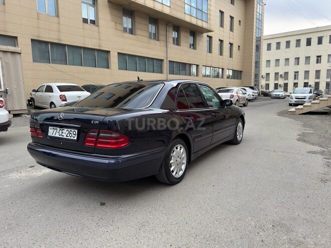 Mercedes E 220 d 2002, 390,000 km - 2.2 л - Bakı