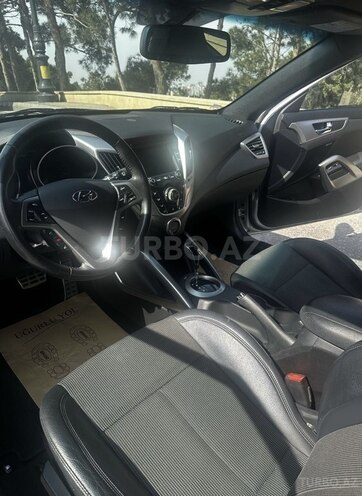 Hyundai Veloster 2016, 120,000 km - 1.6 l - Bakı