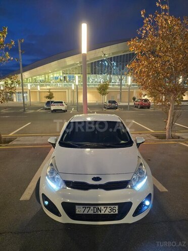 Kia Rio 2011, 202,000 km - 1.1 л - Bakı