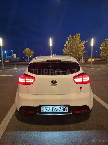 Kia Rio 2011, 202,000 km - 1.1 л - Bakı