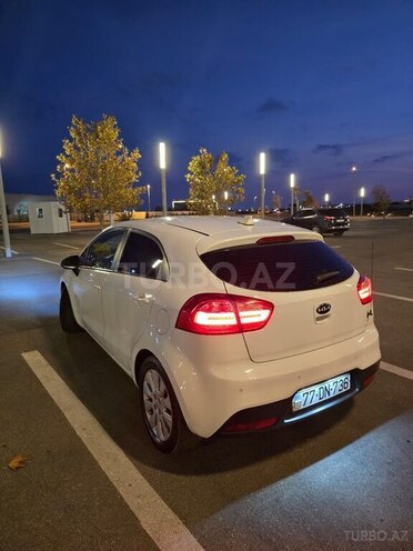 Kia Rio 2011, 202,000 km - 1.1 л - Bakı