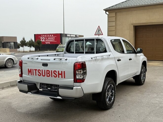 Mitsubishi L200 2022, 48,388 km - 2.4 l - Bakı