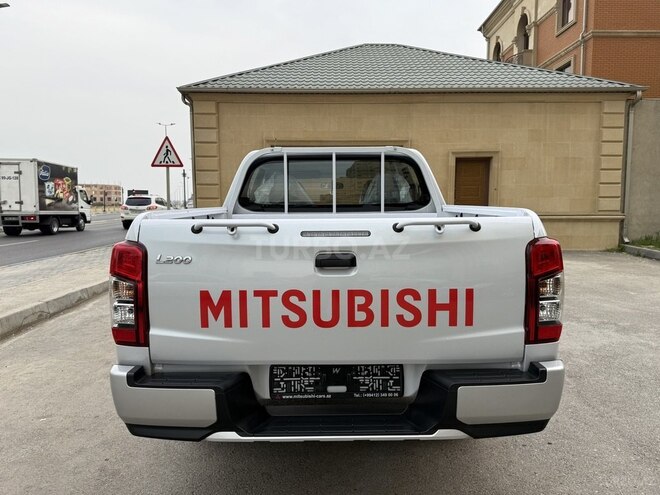 Mitsubishi L200 2022, 48,388 km - 2.4 l - Bakı
