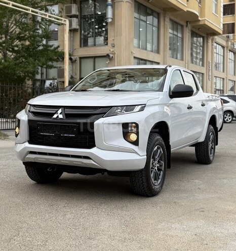 Mitsubishi L200 2022, 48,388 km - 2.4 l - Bakı