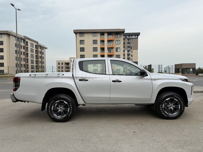 Mitsubishi L200 2022, 48,388 km - 2.4 l - Bakı
