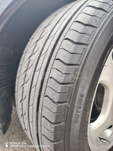 Mercedes E 240 1999, 269,300 km - 2.4 л - Gəncə