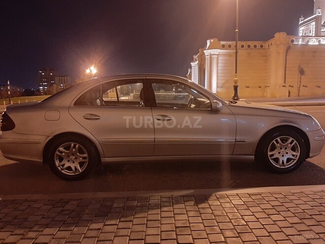 Mercedes E 270 2002, 270,600 km - 2.7 l - Bakı