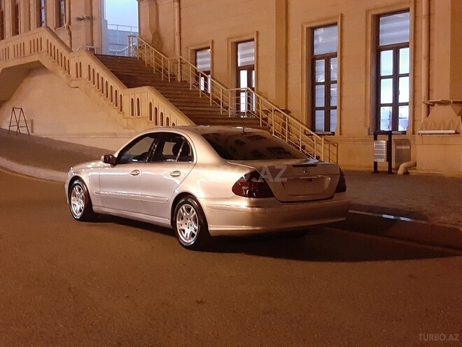 Mercedes E 270 2002, 270,600 km - 2.7 l - Bakı