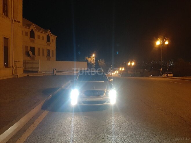 Mercedes E 270 2002, 270,600 km - 2.7 l - Bakı