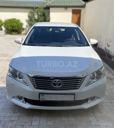 Toyota Camry-1