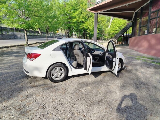 Chevrolet Cruze 2015, 185,000 km - 1.4 l - Şəki